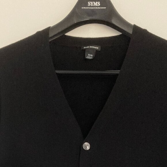 sweater - Picture 1 of 2